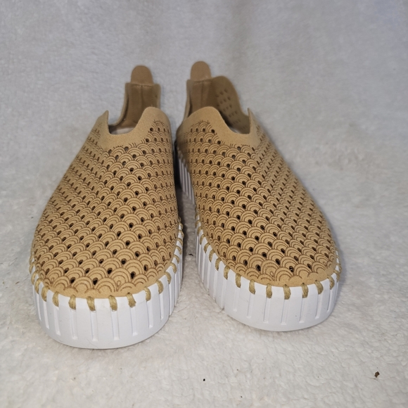 ILSE JACOBSEN Tan and White Tulip laser cut slip on sneakers size 6 - Picture 3 of 11